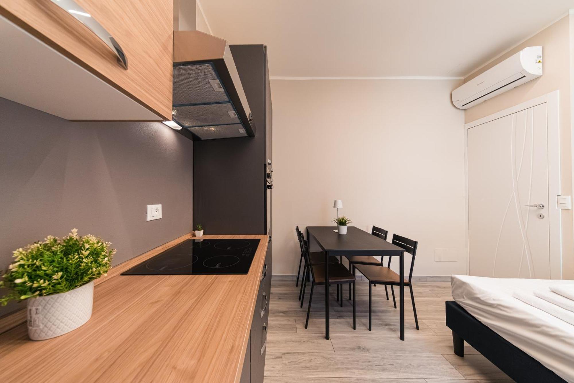 Dall'Arca Suites Bologna Station - Center - Fiera Eksteriør billede