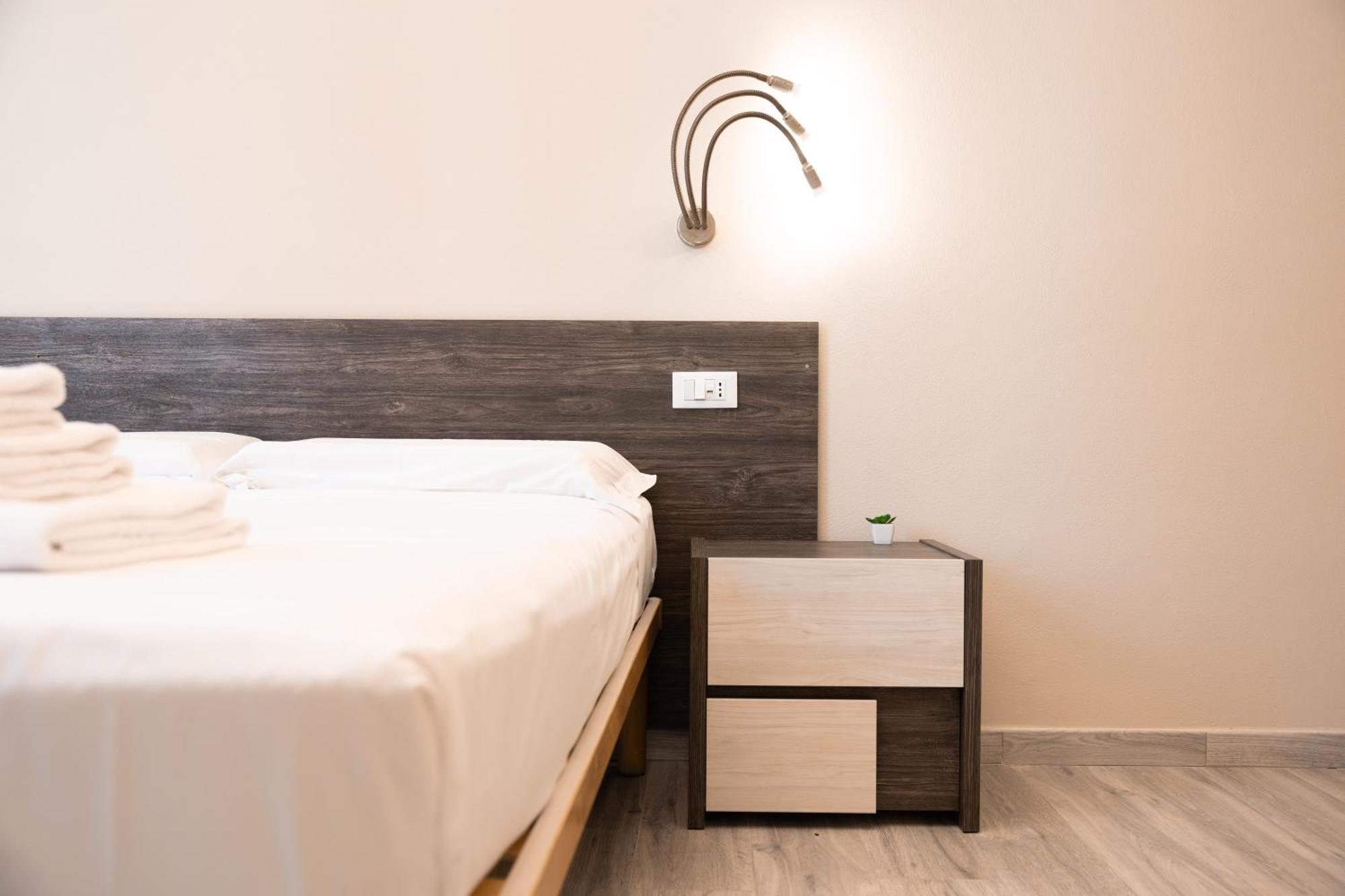 Dall'Arca Suites Bologna Station - Center - Fiera Eksteriør billede