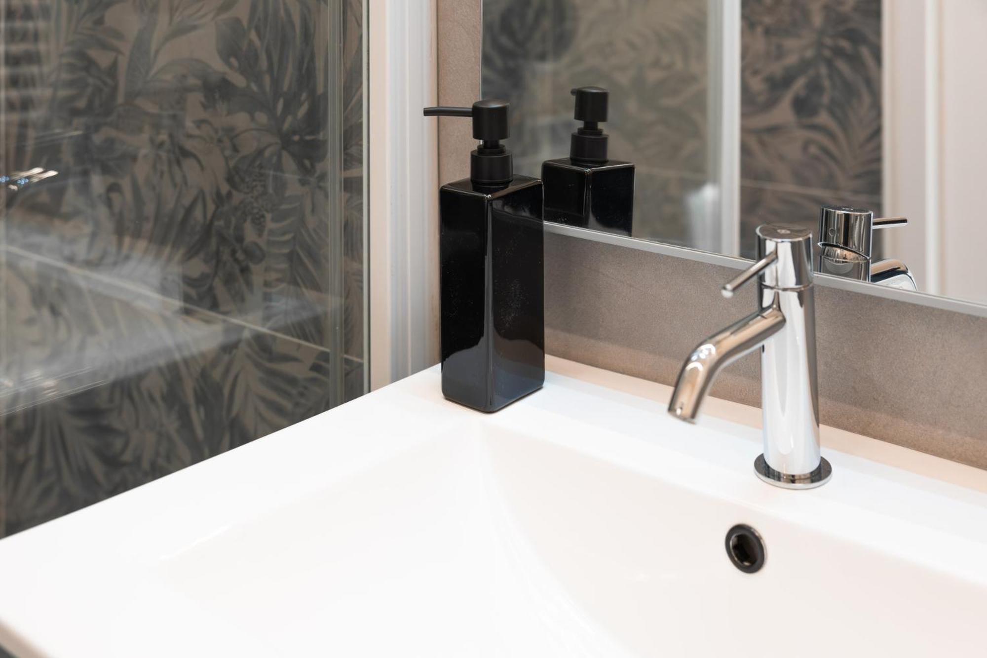 Dall'Arca Suites Bologna Station - Center - Fiera Eksteriør billede
